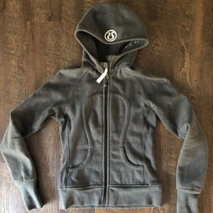 Lululemon Scuba Jacket Size 6. Charcoal Grey